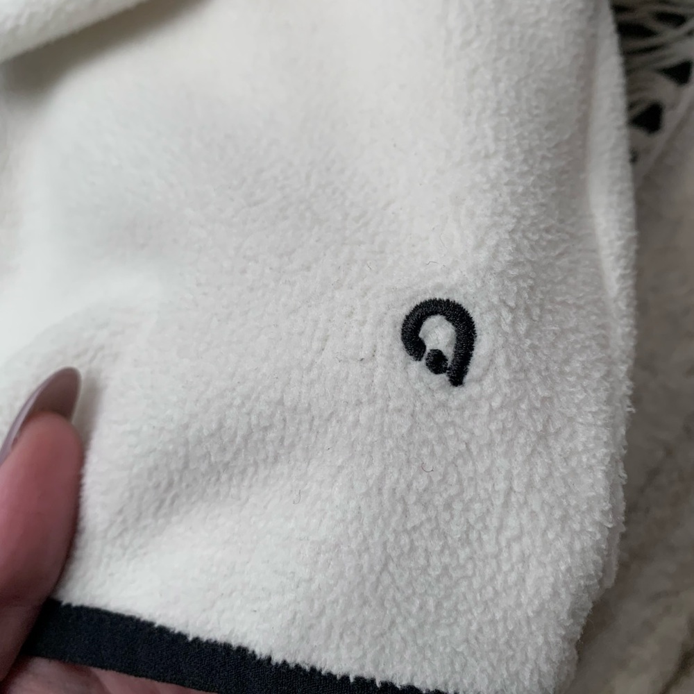 NWOT Hyba black and white fleece half-buttoned pullover - Picture 3 of 13